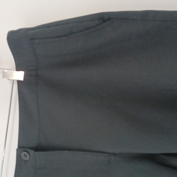 ✨3/$25✨AUR Womens Black Shorts - 12 - Picture 3 of 8